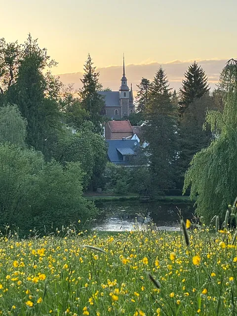 Kirche Rauischholzhausen I Bildquelle: Dr. Julia Thiemer